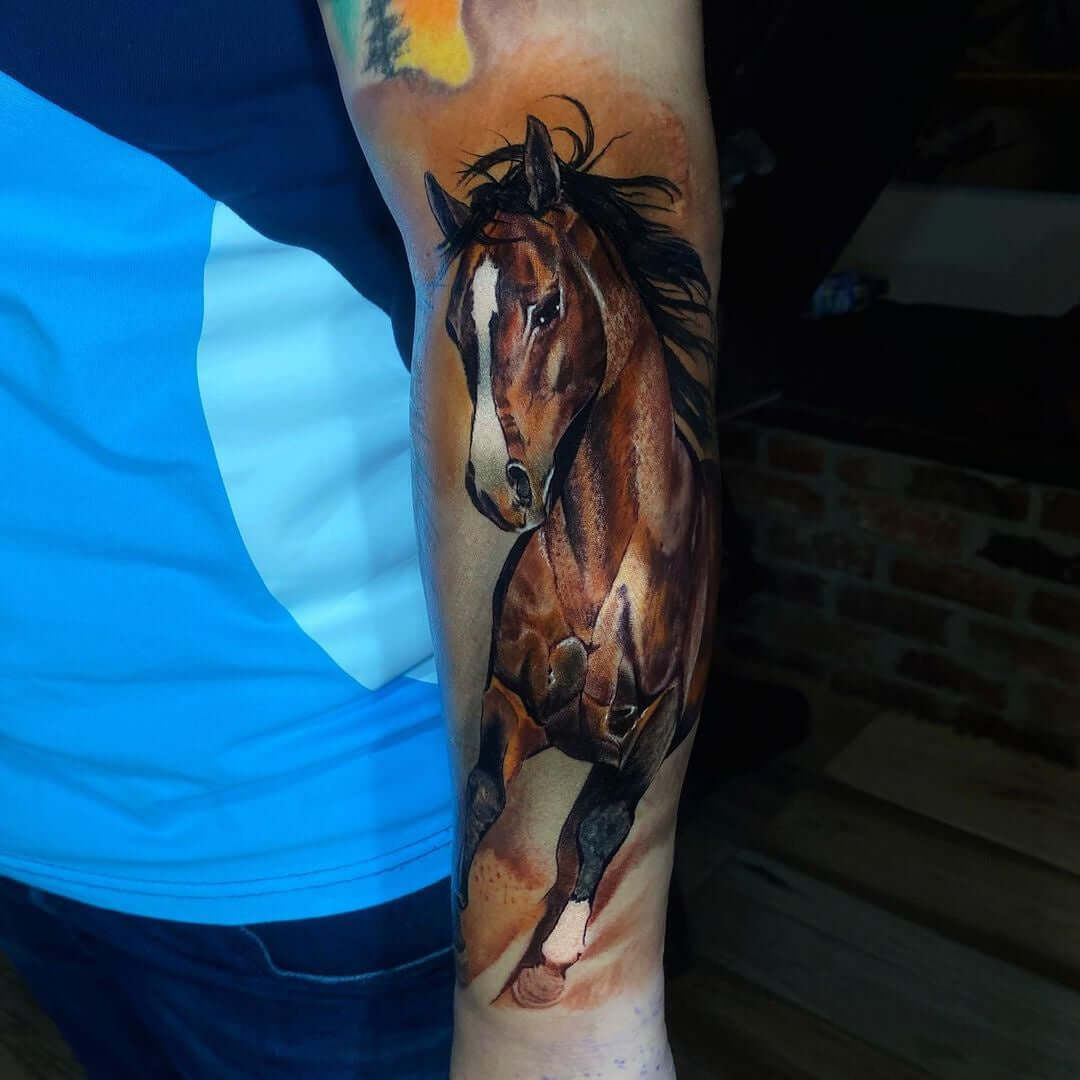 Running horse realism tattooing on forearm with Emalla Eliot Cartridge Needles 