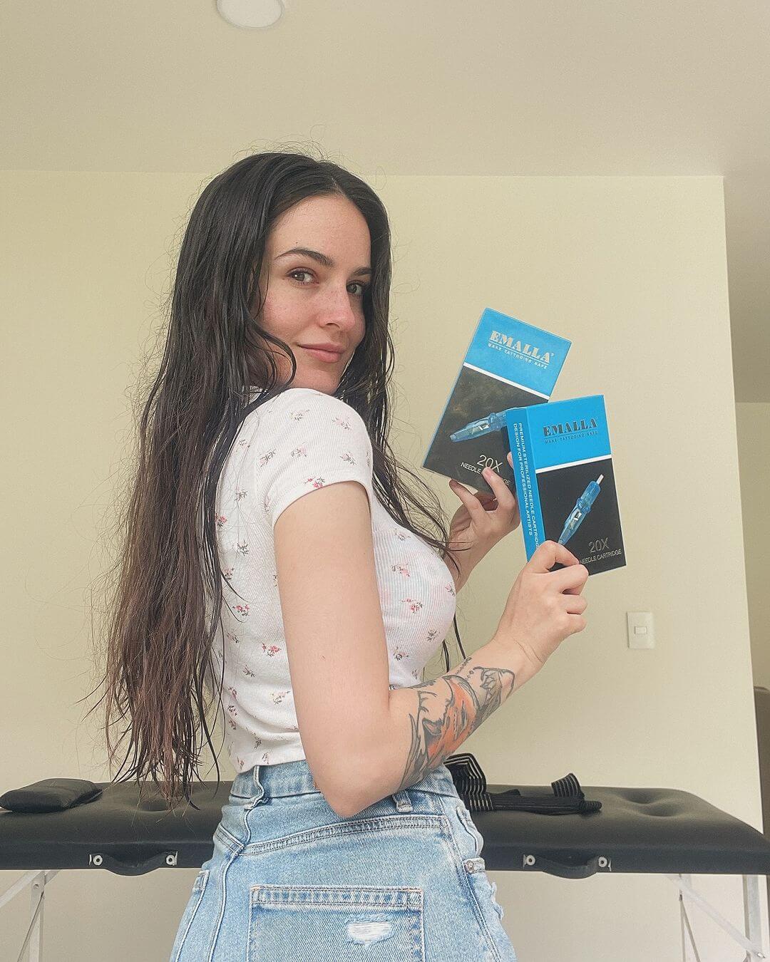 Emalla sponsored artist with her Emalla cartridge needles.