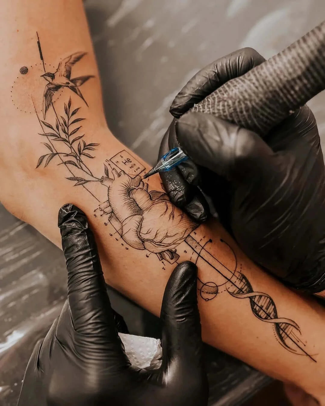 Emalla proteam artist are using Emalla Eliot Cartridge Needle in tattooing
