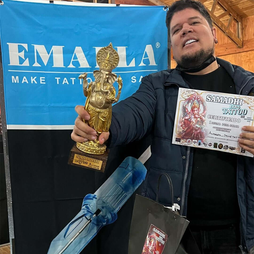 Emalla Eliot tattoo artist get an award in tattoo convention with Emalla Eliot Cartridge Needles