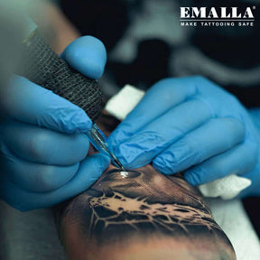 EMALLA Pro Team tattooist is tattooing with EMALLA ELIOT Tattoo Cartridge Needles Special Stipple Liner
